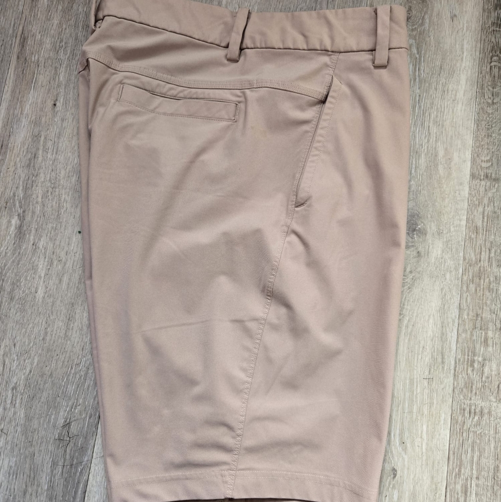 Lululemon Tan Color Shorts Size 36 - Picture 2 of 5